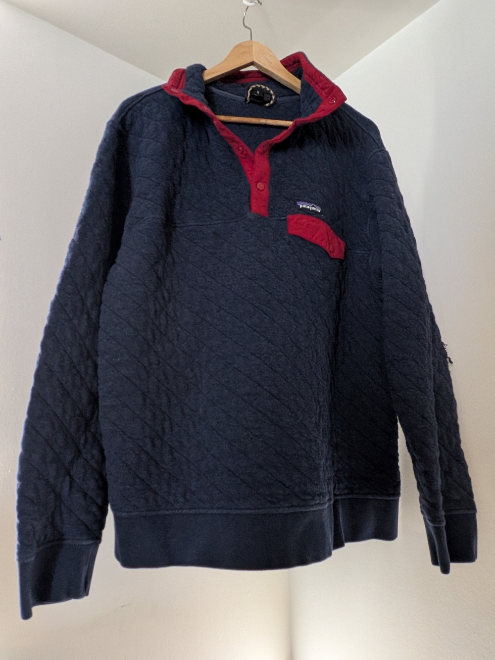 Patagonia Men’s Navy Quilted Pullover with Red Trim